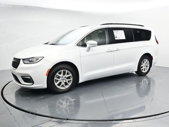 Used 2022 Chrysler Pacifica Touring-L FWD video 4