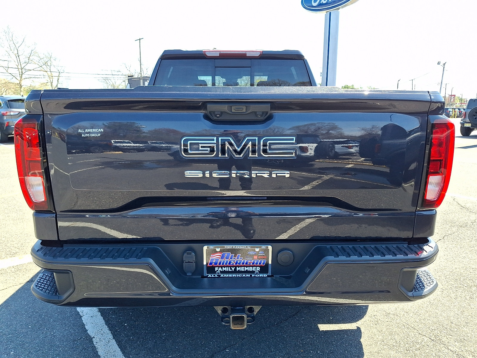 Used 2024 GMC Sierra 1500 Elevation w/ Preferred Package AWD/4WD image 9