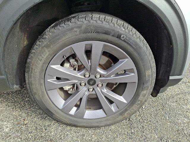 Certified 2022 Ford Explorer XLT w/ Equipment Group 202A image 8