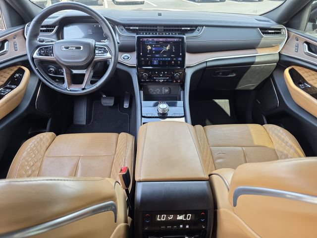 Used 2023 Jeep Grand Cherokee Summit w/ Luxury Tech Group V RWD image 9