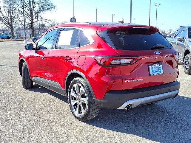 Certified 2025 Ford Escape Platinum w/ Premium Technology Package image 3