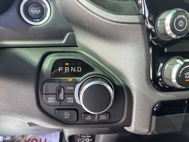Used 2025 RAM 1500 Warlock AWD/4WD image 21