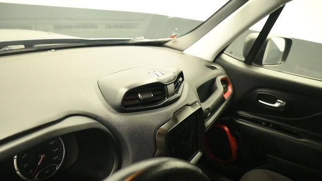 Used 2021 Jeep Renegade Trailhawk AWD/4WD image 24