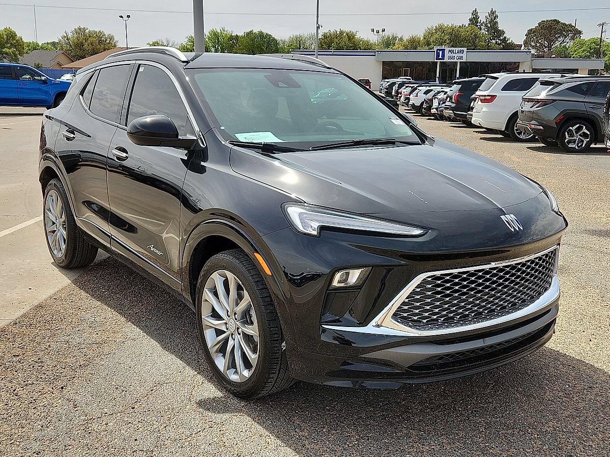 Used 2024 Buick Encore GX Avenir FWD image 4