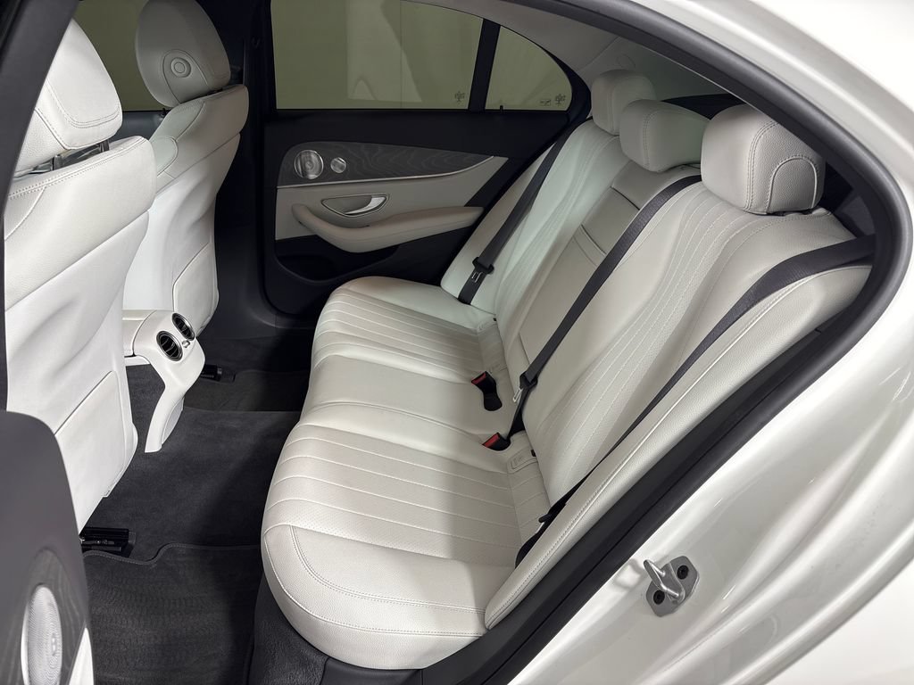 Used 2021 Mercedes-Benz E 350 Sedan image 30