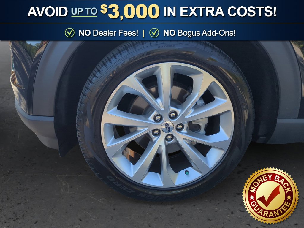 Certified 2023 Ford Explorer Platinum w/ Technology Package AWD/4WD image 13