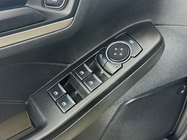 Certified 2022 Ford Escape SE w/ SE Sport Appearance Package image 17