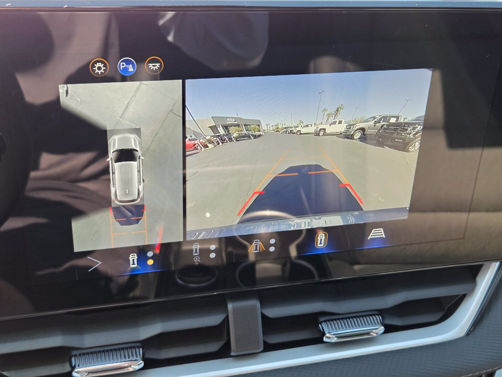 Used 2026 Chevrolet Equinox LT w/ Convenience Package II FWD image 21