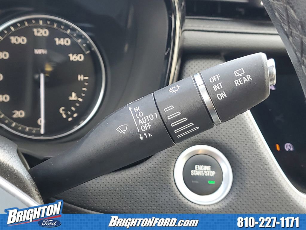 Used 2020 Cadillac XT5 Premium Luxury w/ LPO, Floor Liner Package AWD/4WD image 28