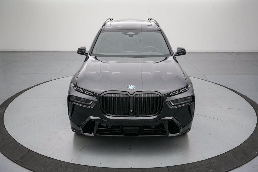Used 2024 BMW X7 xDrive40i w/ M Sport Package AWD/4WD image 9