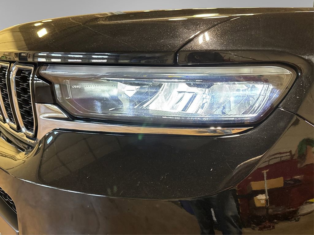 Used 2021 Jeep Grand Cherokee L Limited AWD/4WD image 21