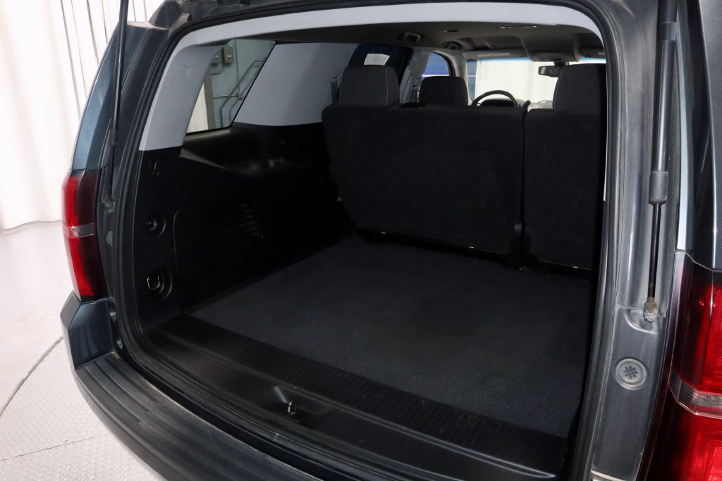 Used 2019 Chevrolet Tahoe LS AWD/4WD image 14