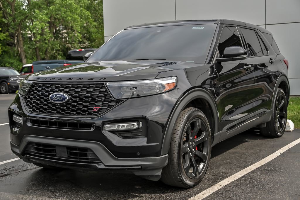 Certified 2022 Ford Explorer ST w/ Equipment Group 401A AWD/4WD image 5