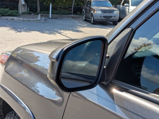 Used 2019 Toyota 4Runner SR5 image 13