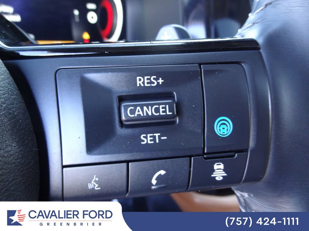 Used 2024 Nissan Pathfinder Platinum AWD/4WD image 24