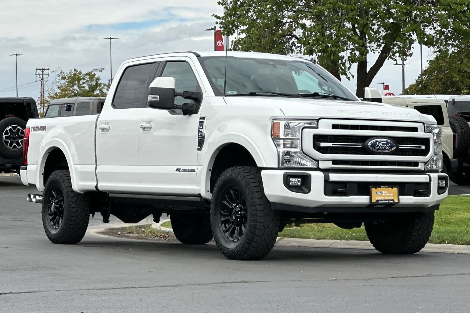 Certified 2022 Ford F350 Lariat w/ Tremor Off-Road Package AWD/4WD image 9