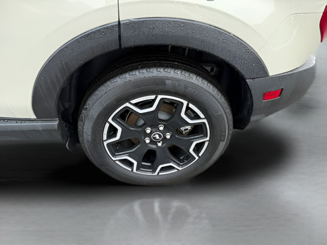Certified 2025 Ford Bronco Sport Outer Banks w/ Outer Banks Tech Package+ AWD/4WD image 26