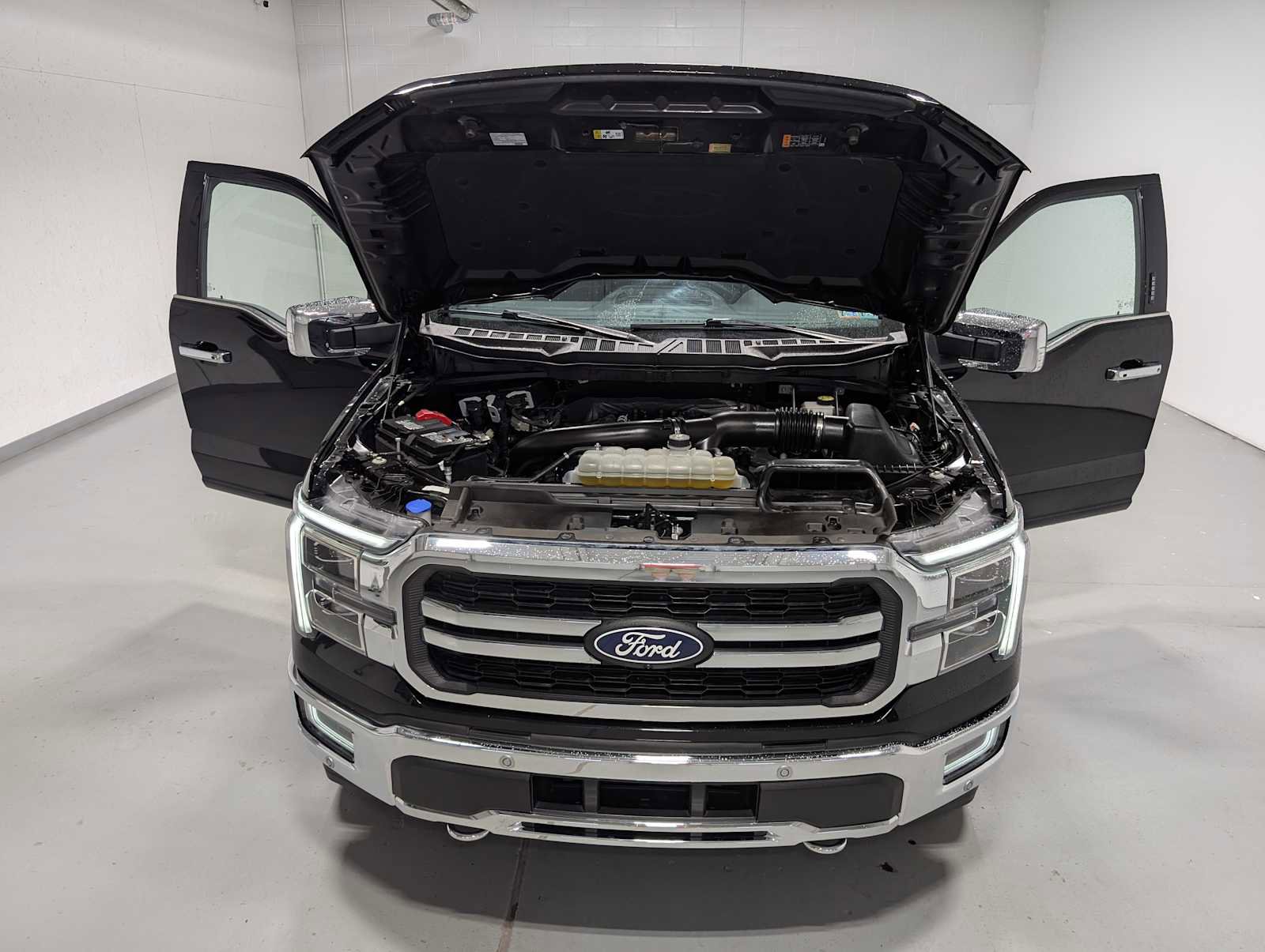 Certified 2024 Ford F150 Lariat w/ Tow/Haul Package AWD/4WD image 14