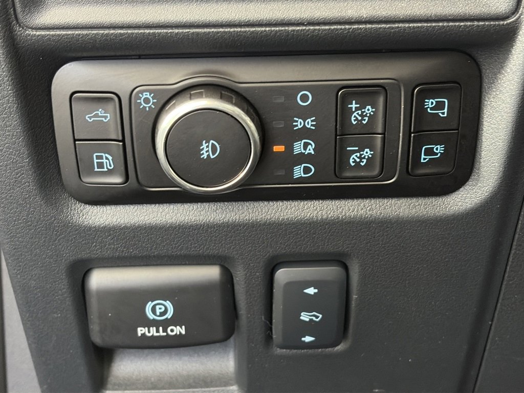 Certified 2025 Ford F150 Lariat w/ Equipment Group 502A High image 26