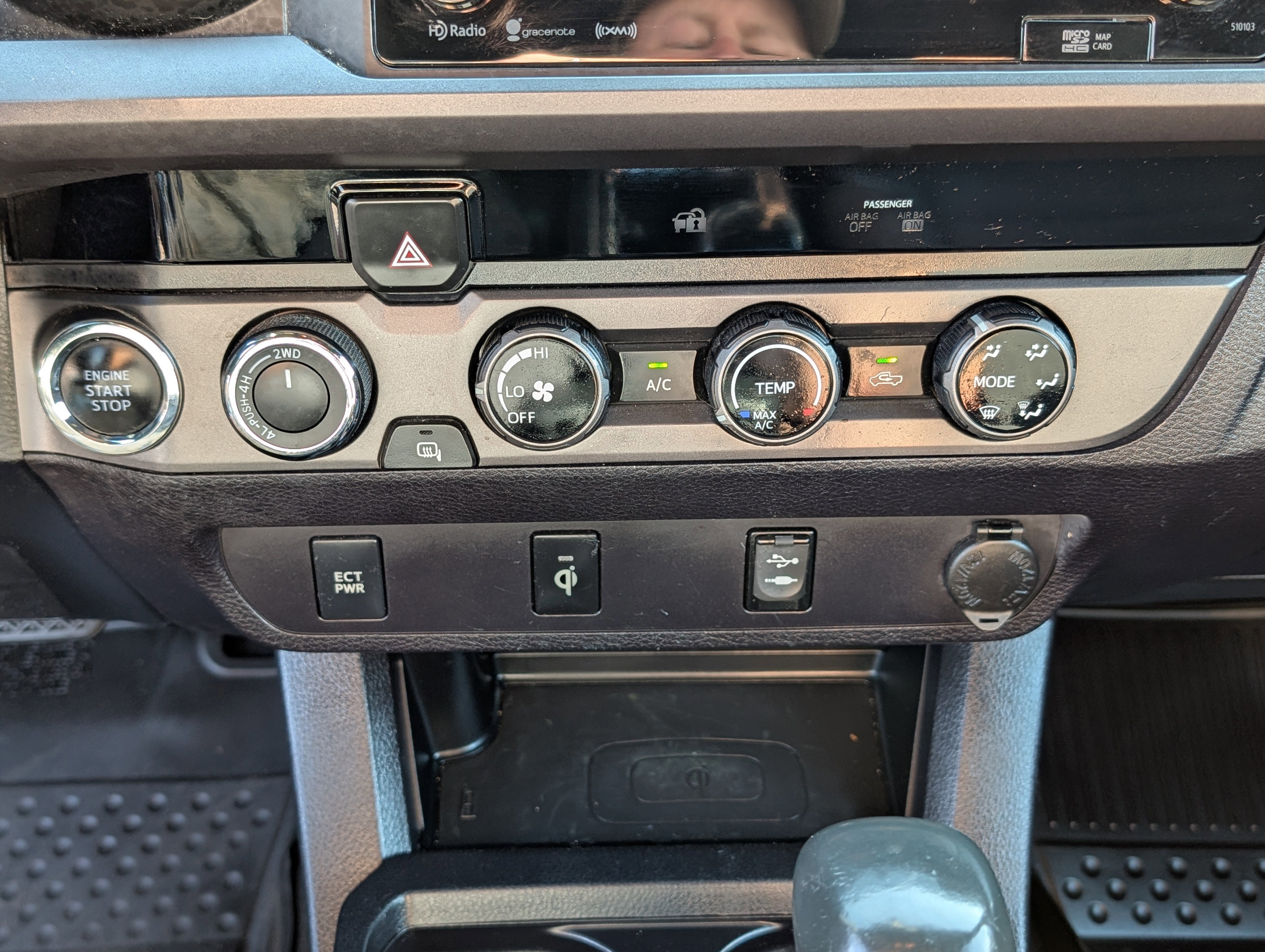 Used 2017 Toyota Tacoma TRD Sport w/ Tow Package image 23