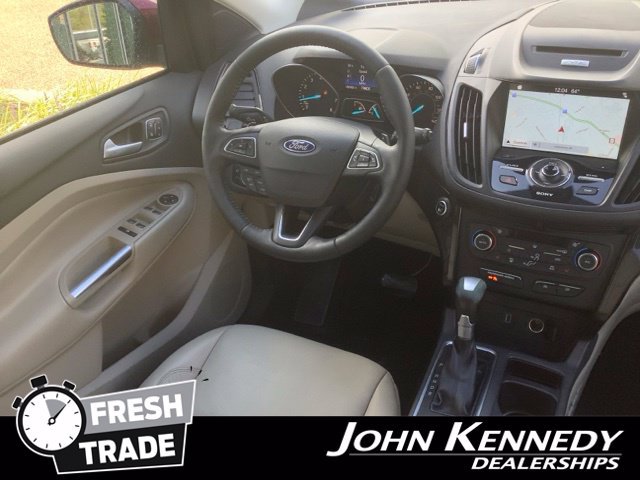 Certified 2017 Ford Escape Titanium FWD image 17