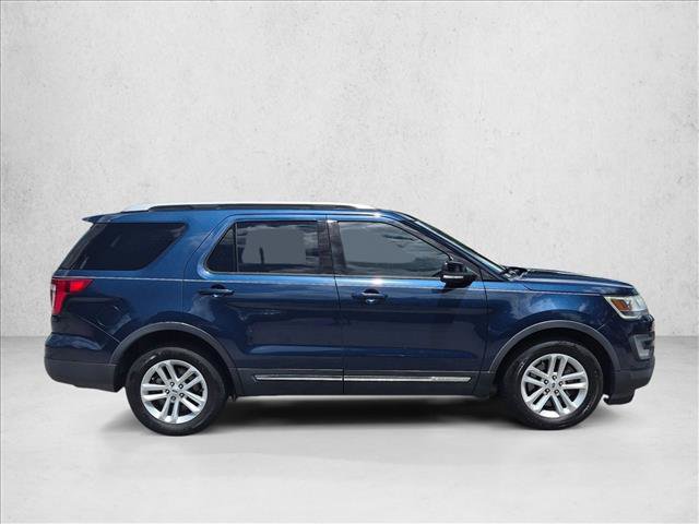 Certified 2017 Ford Explorer XLT w/ Equipment Group 202A FWD image 4
