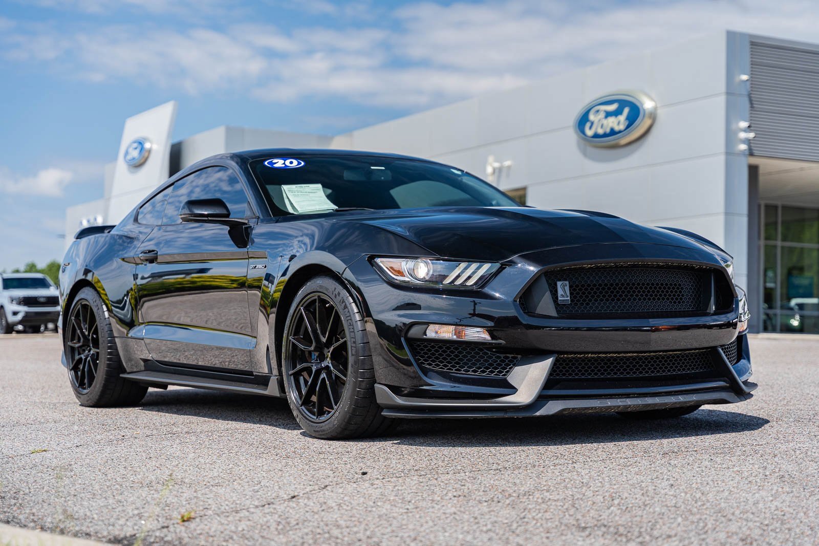Certified 2020 Ford Mustang Shelby GT350 w/ Technology Package image 7