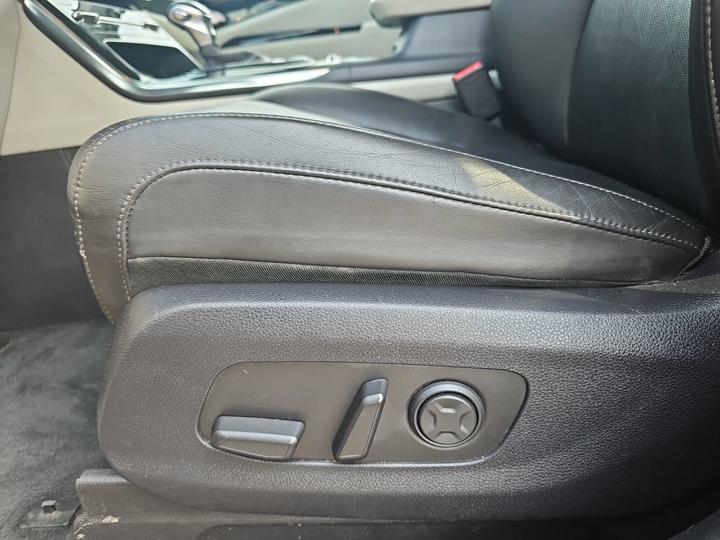 Used 2022 Kia Carnival SX FWD image 29