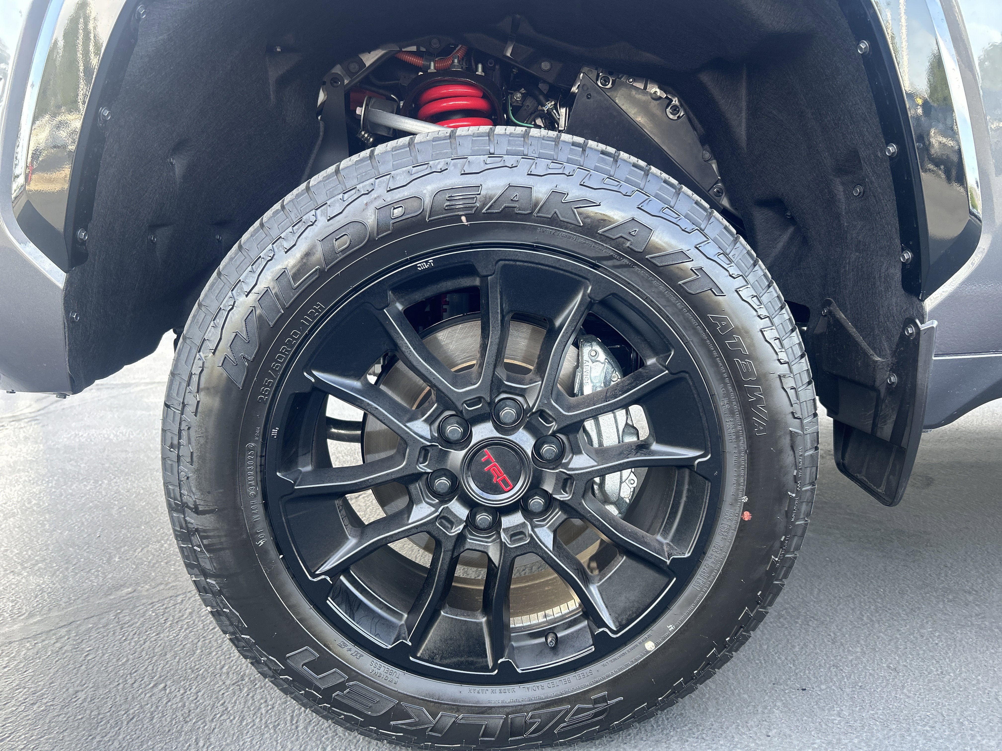 Used 2026 Toyota Tundra Platinum w/ TRD Off-Road Package AWD/4WD image 15