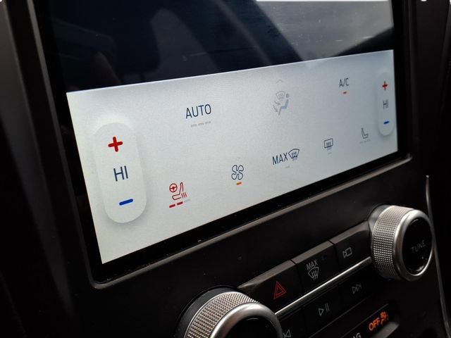 Certified 2024 Ford Edge Titanium image 18