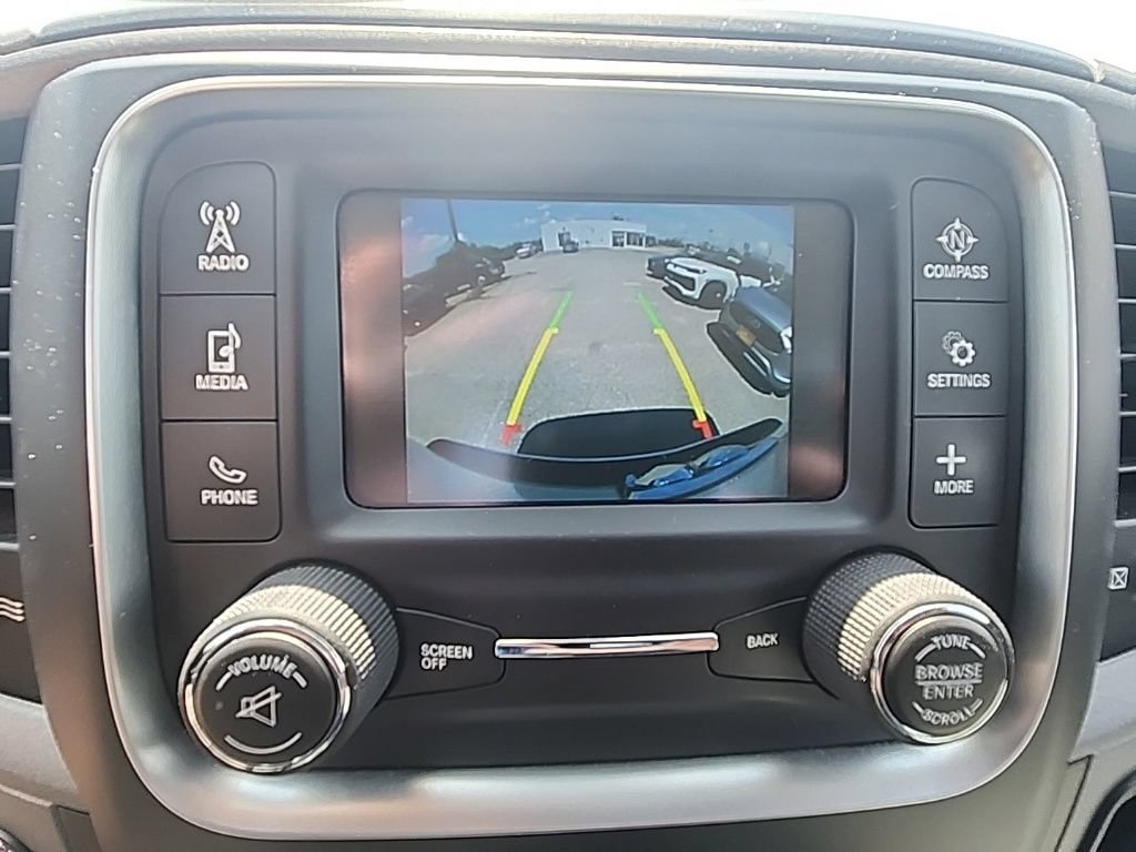 Used 2017 RAM 1500 Express AWD/4WD image 17