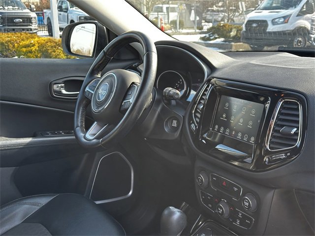 Used 2020 Jeep Compass Latitude image 32
