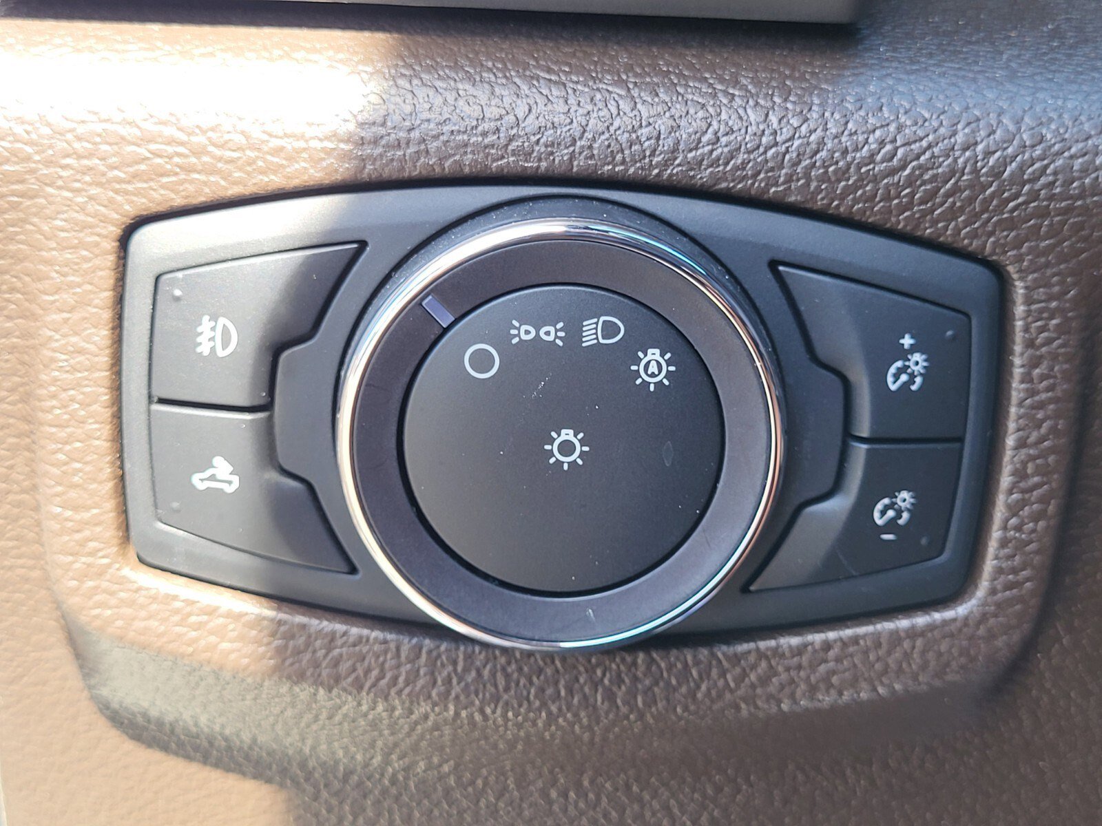 Certified 2020 Ford F150 King Ranch w/ Equipment Group 601A Luxury image 25