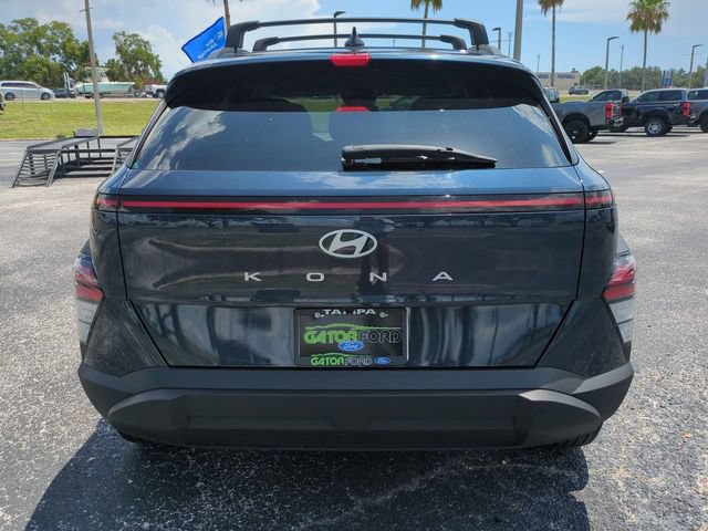 Used 2025 Hyundai Kona SEL FWD image 6