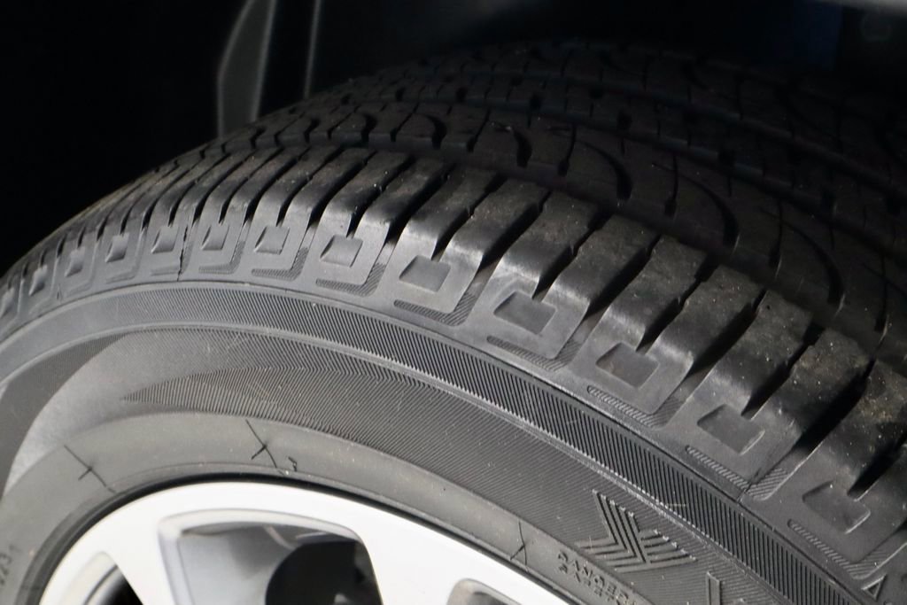 Used 2024 Jeep Compass Latitude AWD/4WD image 20