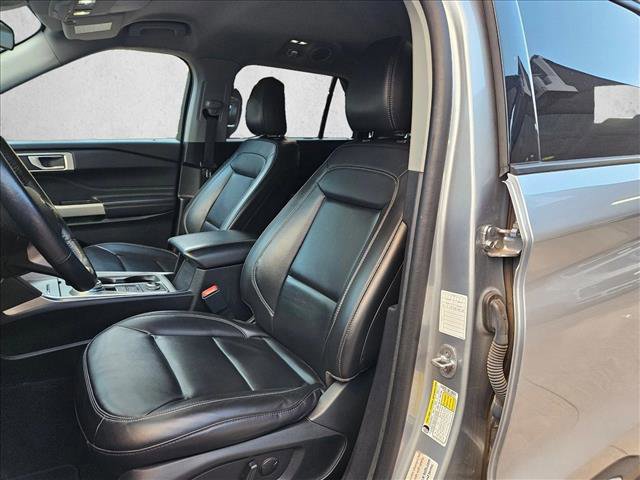 Certified 2023 Ford Explorer XLT w/ Equipment Group 202A AWD/4WD image 15