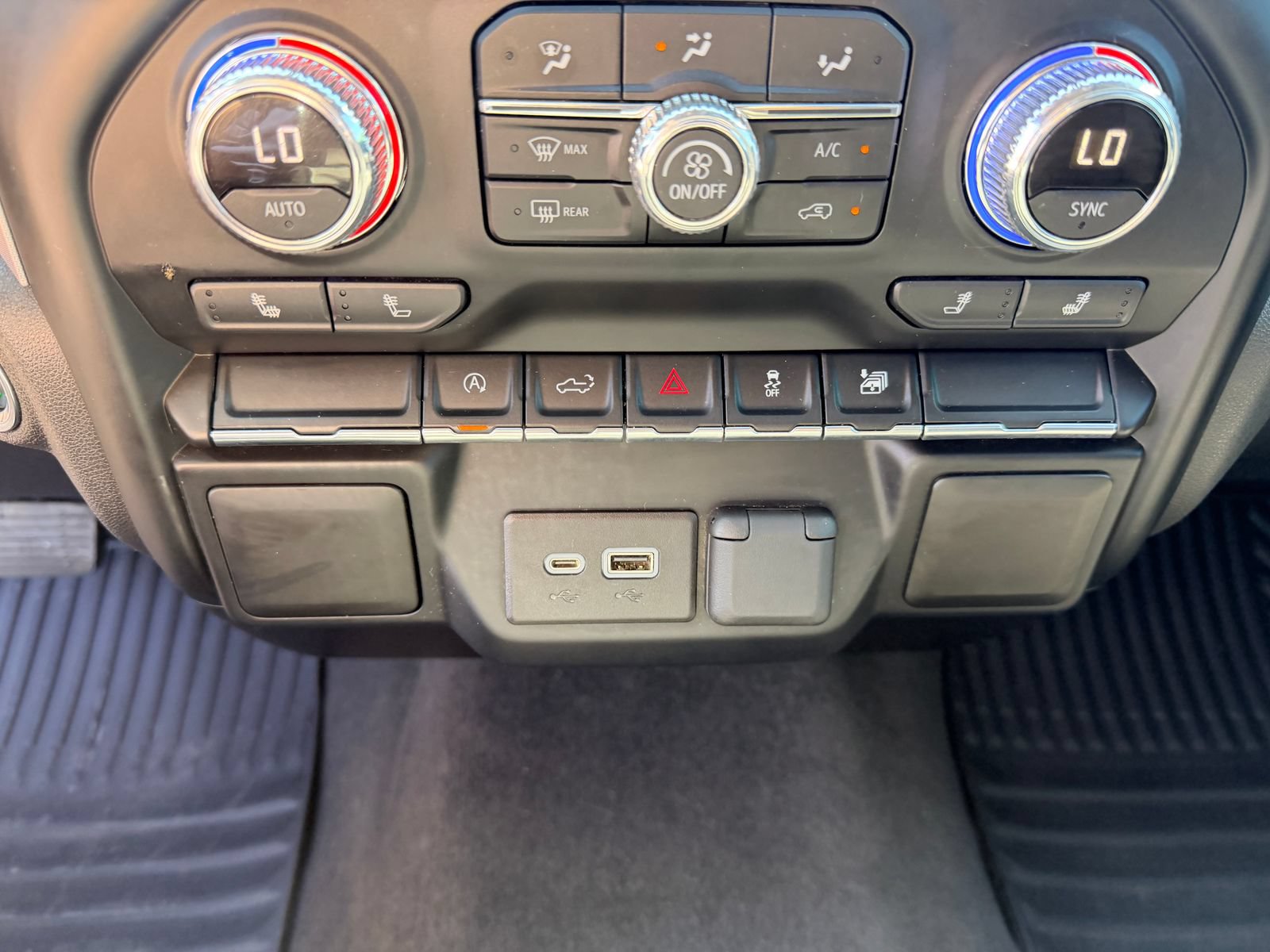 Used 2020 GMC Sierra 1500 SLE w/ SLE Convenience Package AWD/4WD image 16