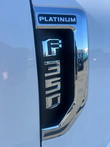 Certified 2022 Ford F350 Platinum w/ Tremor Off-Road Package AWD/4WD image 6