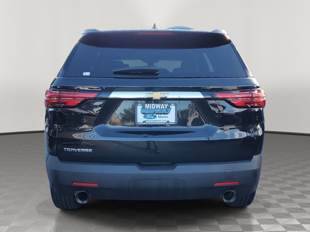 Used 2023 Chevrolet Traverse LS image 3