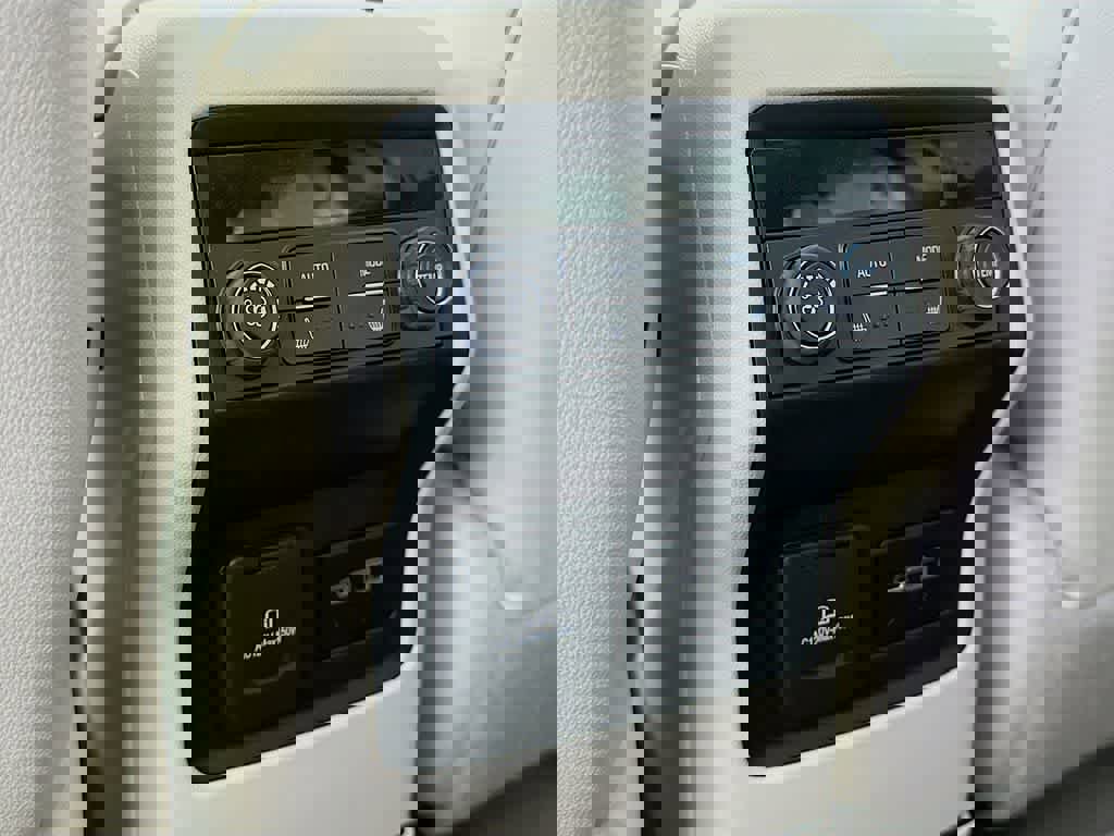 Used 2020 GMC Acadia Denali w/ Technology Package image 13