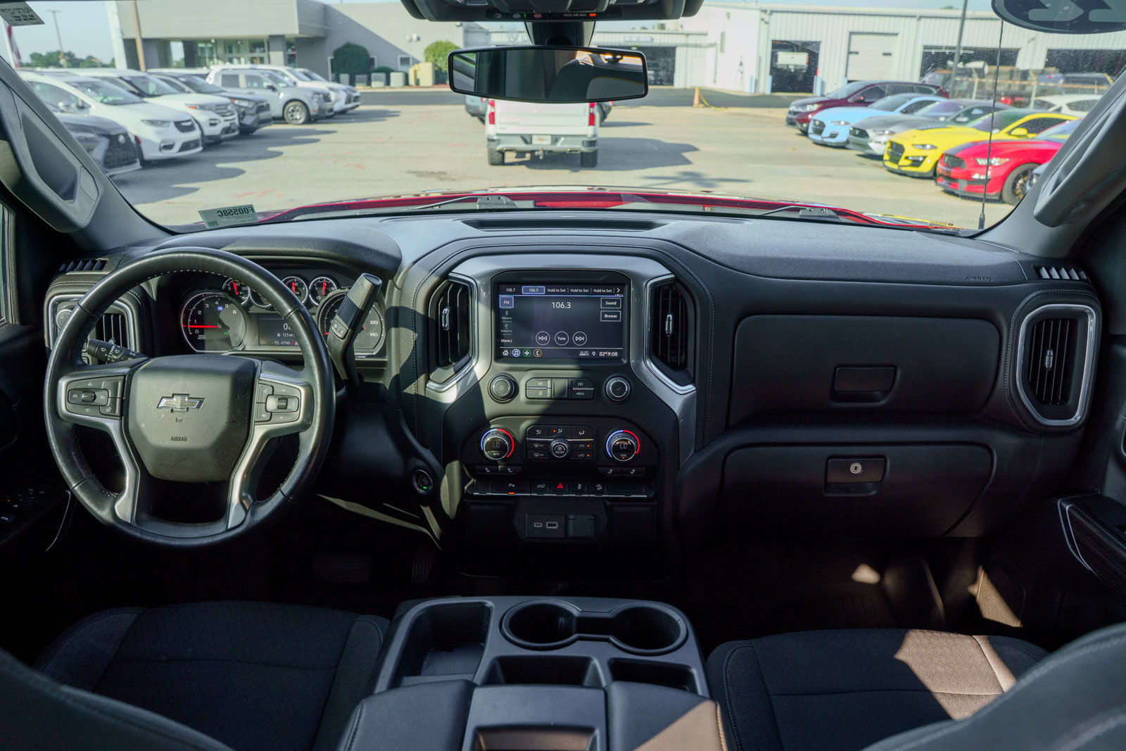 Used 2022 Chevrolet Silverado 1500 RST AWD/4WD image 23