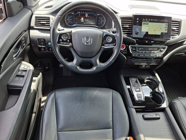 Used 2021 Honda Pilot Touring image 13
