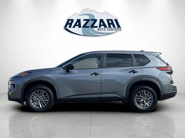 Used 2024 Nissan Rogue S AWD/4WD image 6