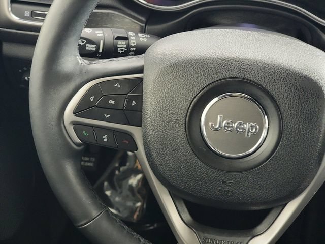 Used 2018 Jeep Grand Cherokee Altitude AWD/4WD image 26