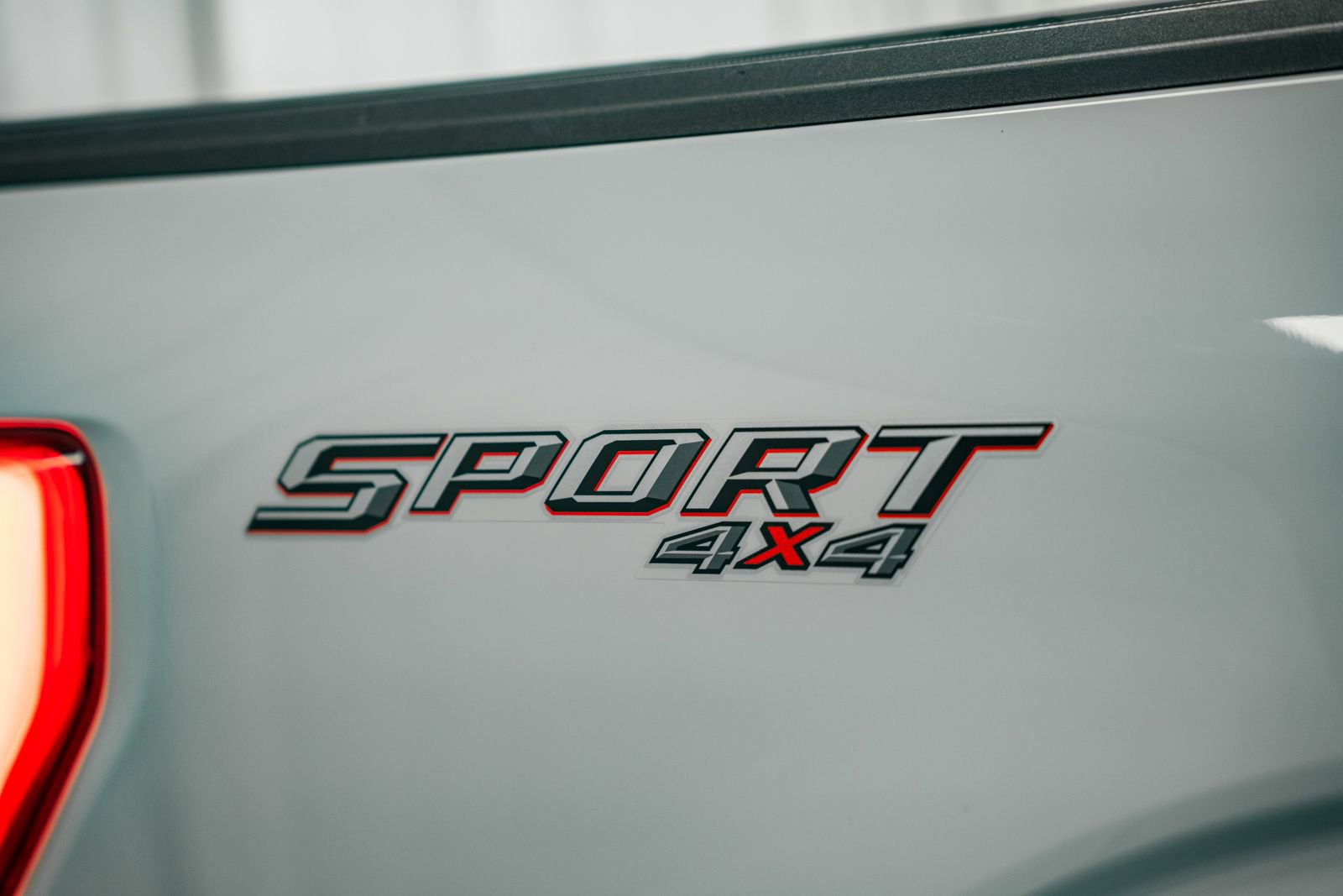 Certified 2023 Ford F150 Lariat w/ Equipment Group 502A High image 25