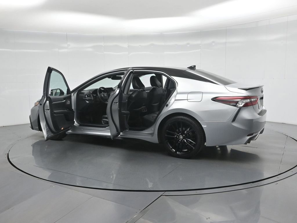 Used 2022 Toyota Camry XSE image 43