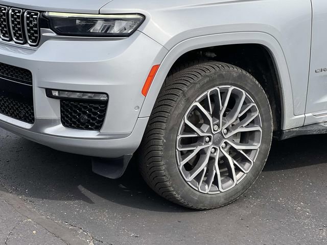 Used 2022 Jeep Grand Cherokee L Summit AWD/4WD image 2