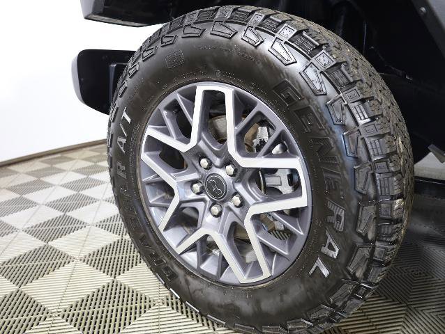 Used 2024 Jeep Wrangler Unlimited Sahara w/ Safety Group image 27