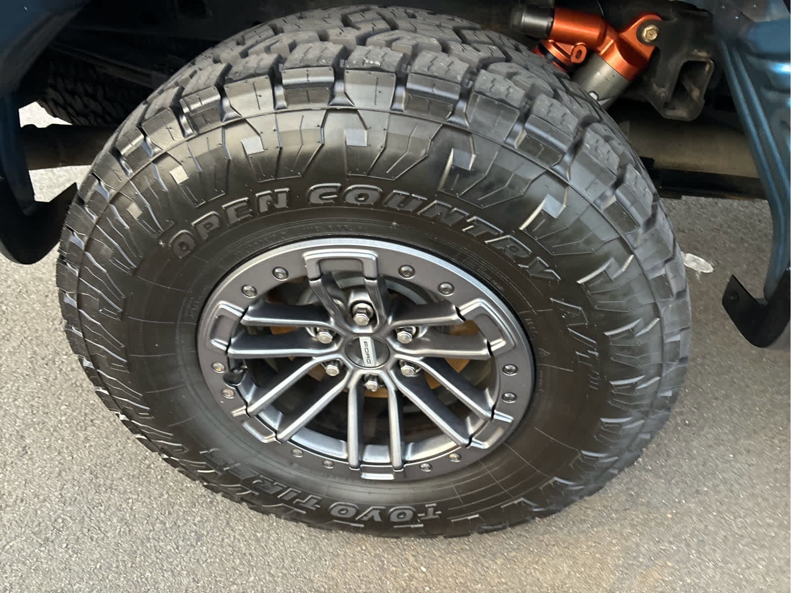 Certified 2019 Ford F150 Raptor w/ Equipment Group 802A Luxury image 39