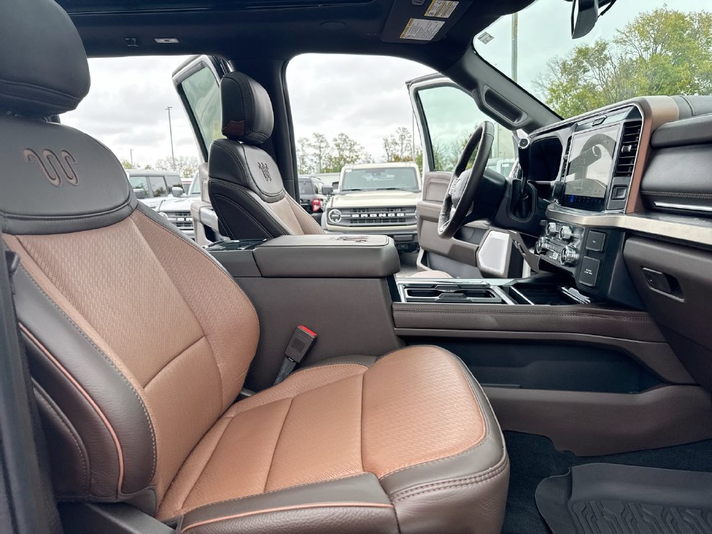 Certified 2025 Ford F450 King Ranch w/ FX4 Off-Road Package AWD/4WD image 23